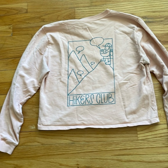 Outdoor Voices Tops - Outdoor Voices Hikers Club Peach Sweatshirt‎ Medium